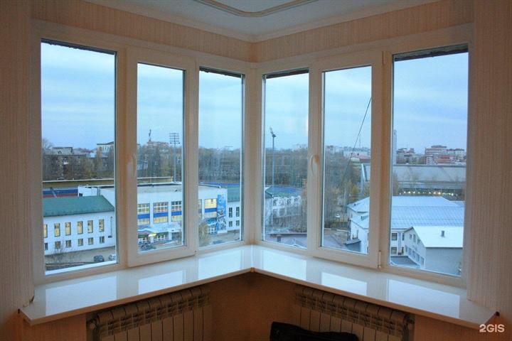 Угловое остекление комнаты